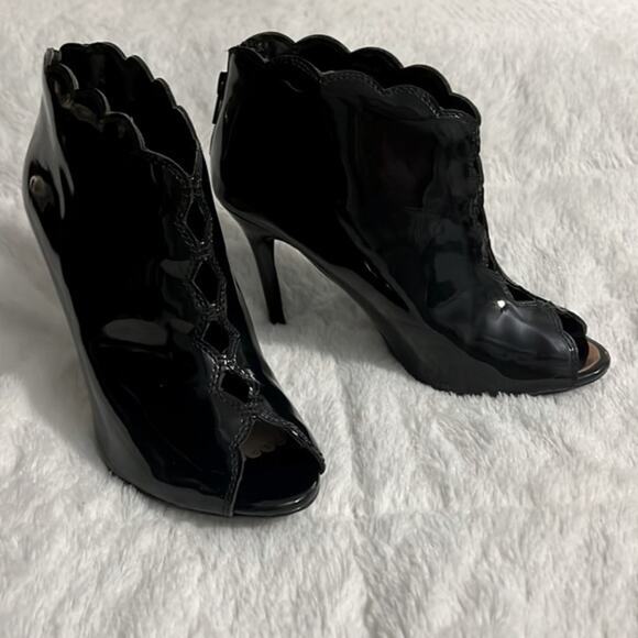 Black Patent Leather Stiletto Peep Toe Booties size 6.5 - Picture 1 of 7